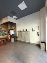 910 Santee St, Los Angeles, CA à louer Photo intérieure– Image 2 sur 12