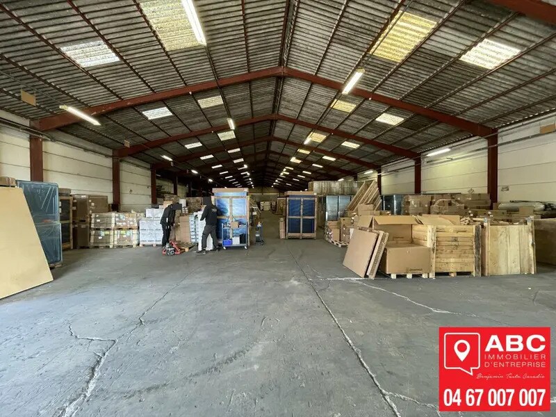 Industriel/Logistique dans Cournonsec à louer Photo intérieure– Image 1 sur 4