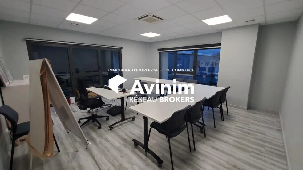 Bureau dans Annecy à louer - Photo de l’immeuble – Image 3 sur 10