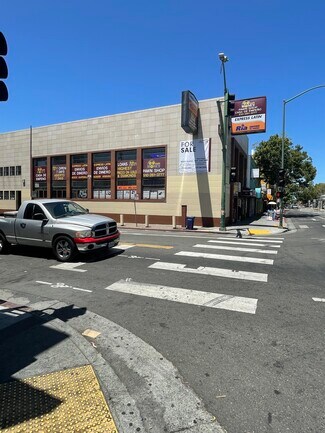 Plus de détails pour 3451 International Blvd, Oakland, CA - Local commercial à vendre