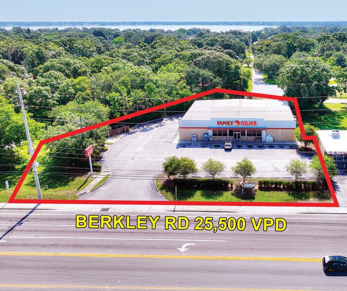 1058 Berkley Rd, Auburndale, FL à vendre - Photo de l’immeuble – Image 3 sur 6