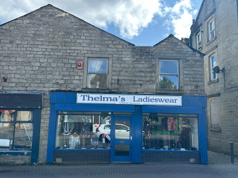 1 Irwell St, Bacup à vendre - Photo de l’immeuble – Image 1 sur 12