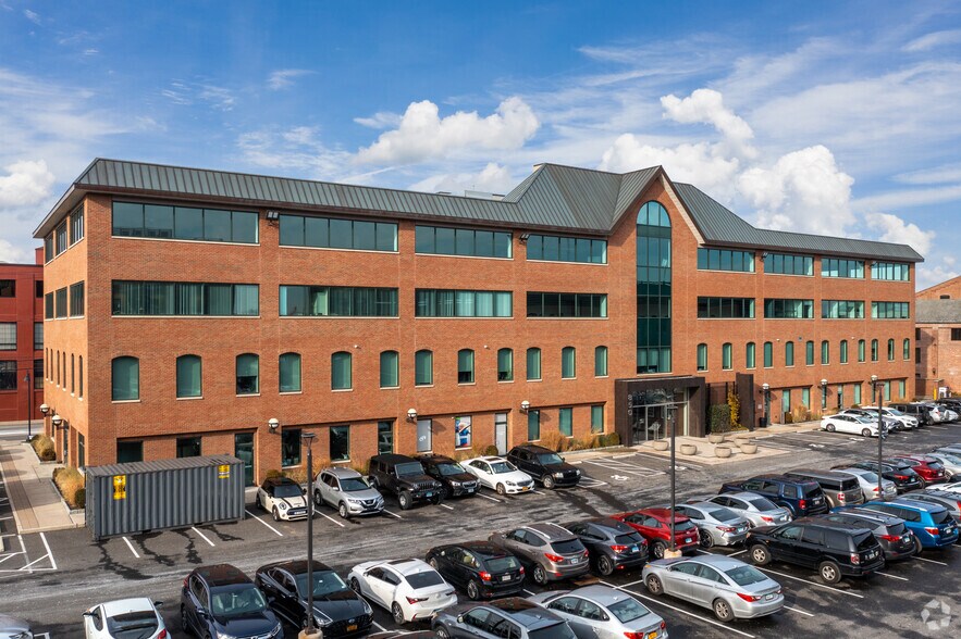 850 Canal St, Stamford, CT à louer - Photo de l’immeuble – Image 1 sur 4
