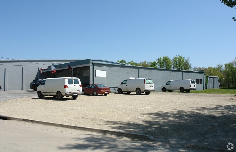 2308 Sunset Rd, Des Moines, IA à louer - Photo de l’immeuble – Image 2 sur 3