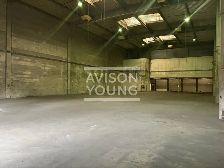 Local d’activités dans Saint-Ouen-sur-Seine à louer - Photo intérieure – Image 3 sur 5