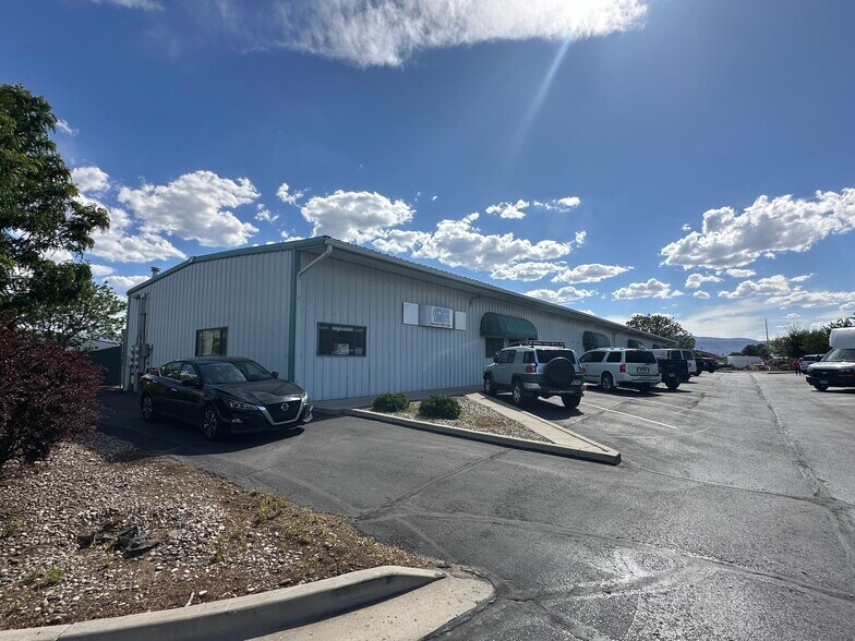 573 S Commercial Dr, Grand Junction, CO à vendre - Photo de l’immeuble – Image 2 sur 15
