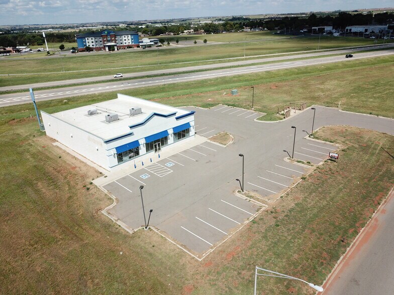 401 Regional Dr, Elk City, OK à louer - Aérien – Image 2 sur 7