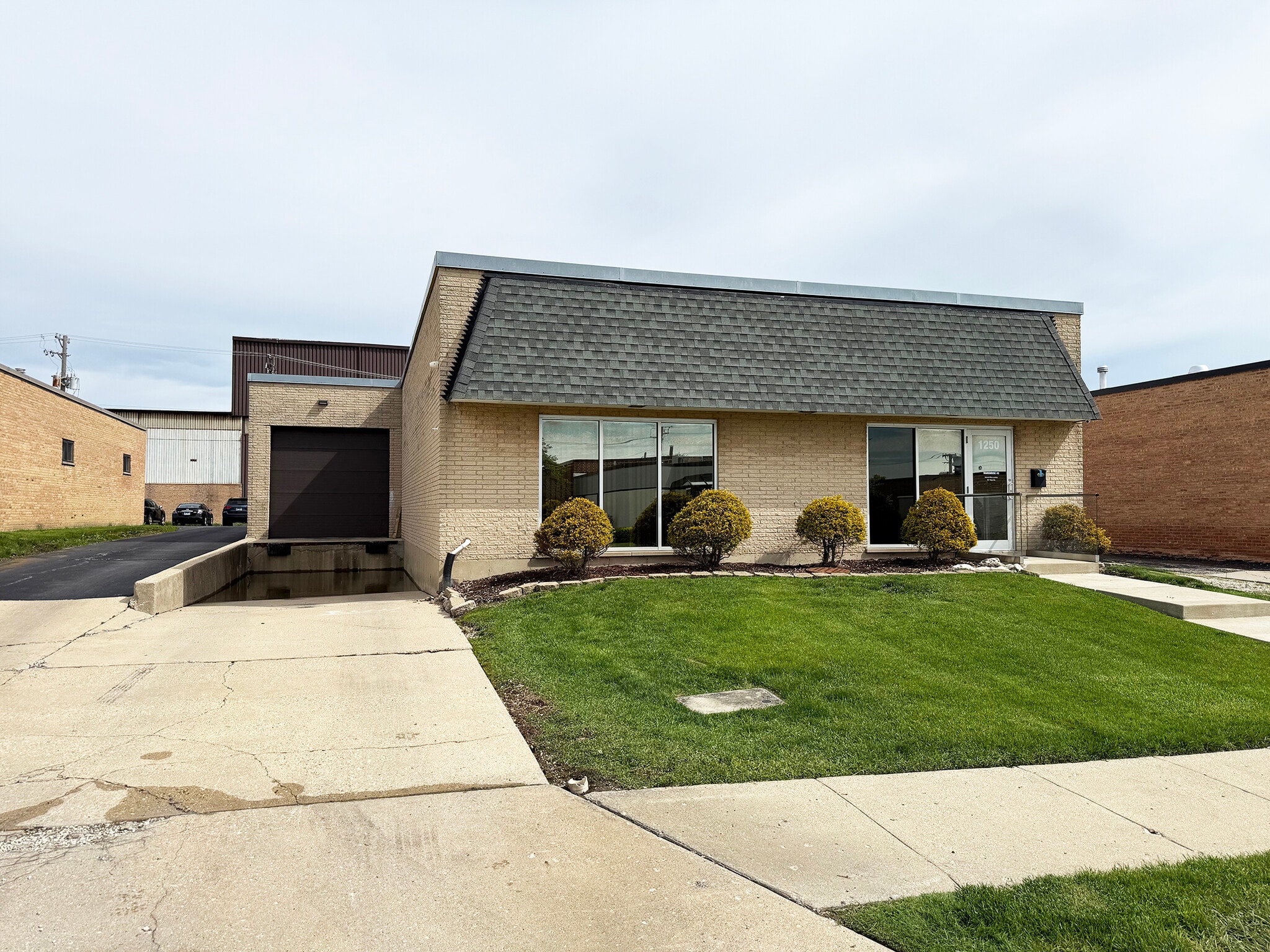 1250 Jarvis Ave, Elk Grove Village, IL à louer Photo intérieure– Image 1 sur 8