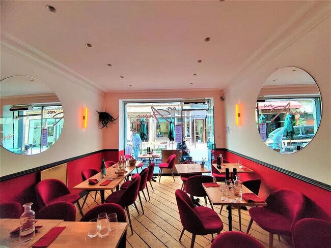 Plus de détails pour Local commercial à louer