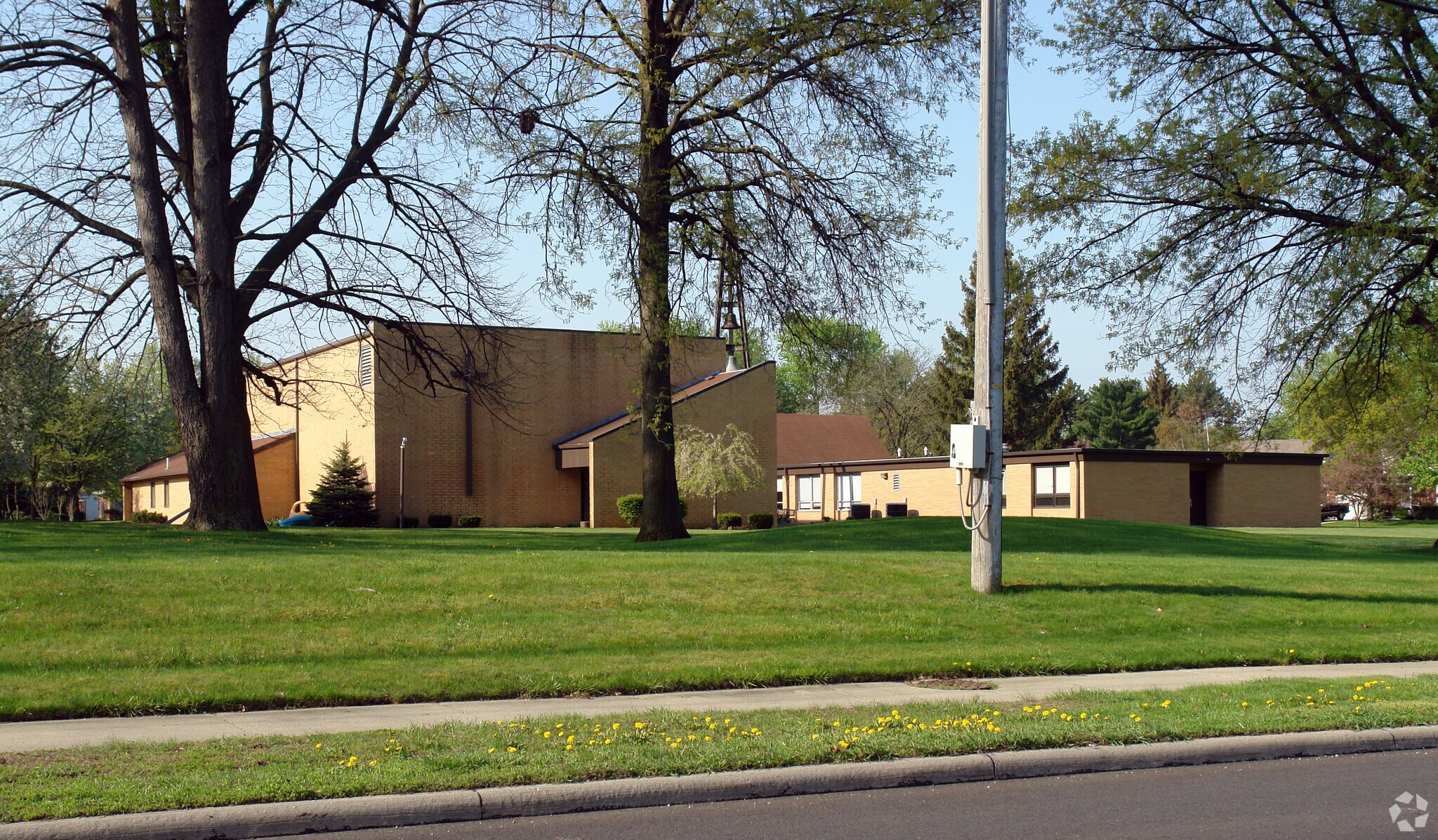 4727 W Sylvania Ave, Toledo, OH à vendre Photo de l’immeuble– Image 1 sur 4