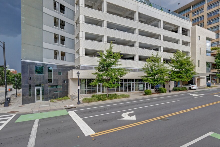 106 W Washington St, Greenville, SC à louer - Photo de l’immeuble – Image 3 sur 7