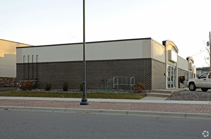 18 15th Ave S, Saint Cloud, MN à louer - Photo principale – Image 1 sur 4