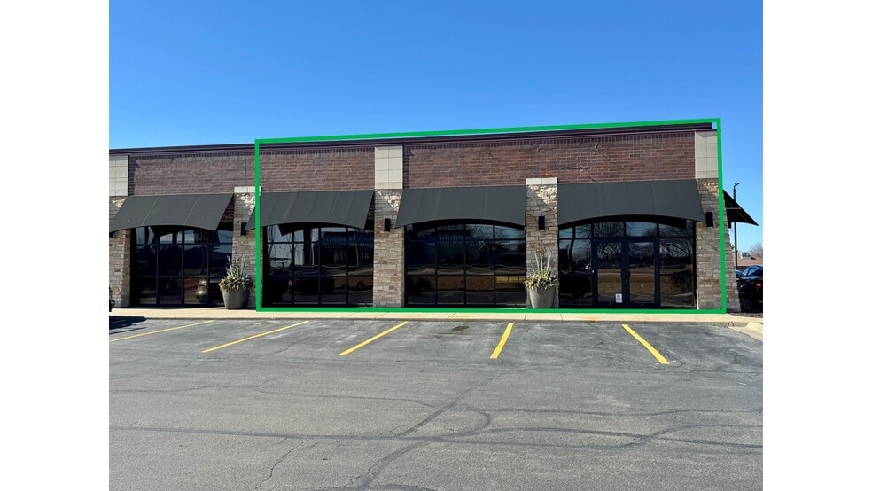7474 E State St, Rockford, IL à louer - Photo de l’immeuble – Image 3 sur 7