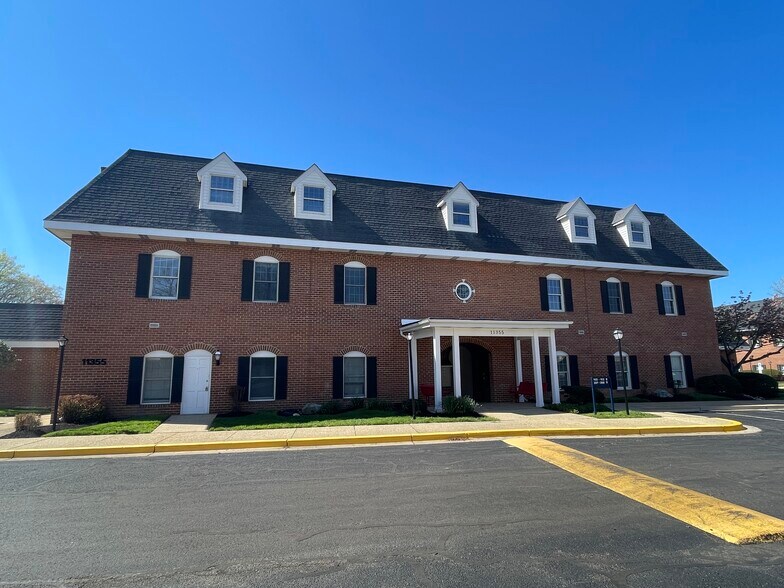 11355 Pembrooke Sq, Waldorf, MD à vendre - Photo de l’immeuble – Image 2 sur 6