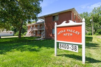 Plus de détails pour 8420-8438 Robinson St, Overland Park, KS - Logement à vendre