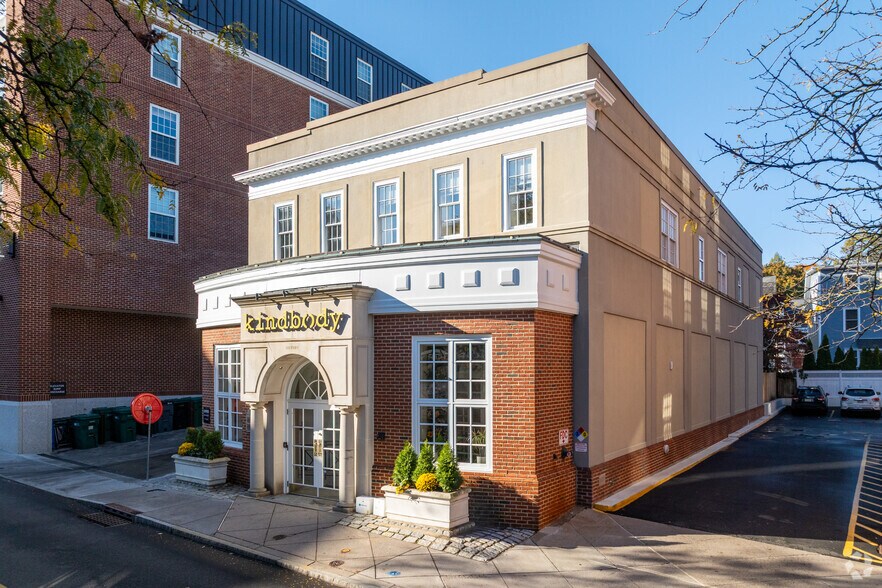 16 Chambers St, Princeton, NJ à vendre - Photo de l’immeuble – Image 3 sur 22