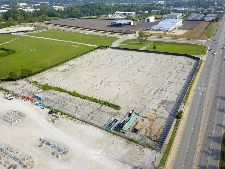 3794 Profile Pkwy, Bloomington, IN à vendre - Photo de l’immeuble – Image 3 sur 6