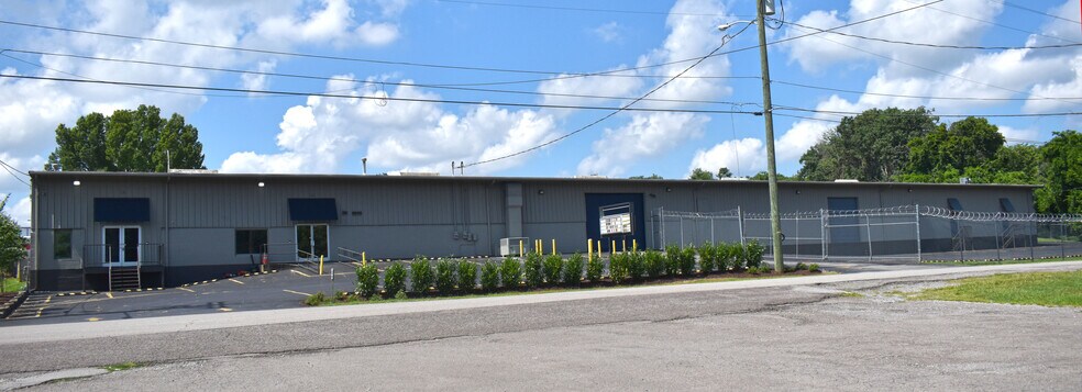 108 W Webster St, Madison, TN à louer - Photo de l’immeuble – Image 1 sur 6