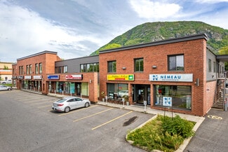 Plus de détails pour 398-418 Boul Sir-Wilfrid-Laurier, Mont-St-Hilaire, QC - Bureau, Local commercial à louer