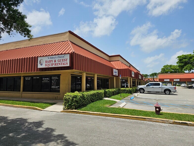 4152-4230 Blue Heron Blvd W, Riviera Beach, FL à vendre - Photo de l’immeuble – Image 2 sur 10
