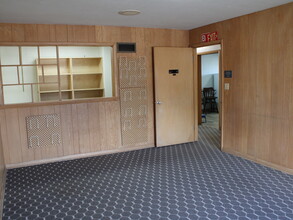 130 N Fond Du Lac Ave, Campbellsport, WI à louer Photo intérieure– Image 1 sur 8