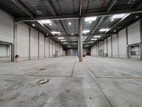 Industriel/Logistique dans Combs-la-Ville à louer Photo intérieure– Image 2 sur 6