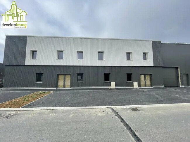 Plus de détails pour Local d’activités à vendre