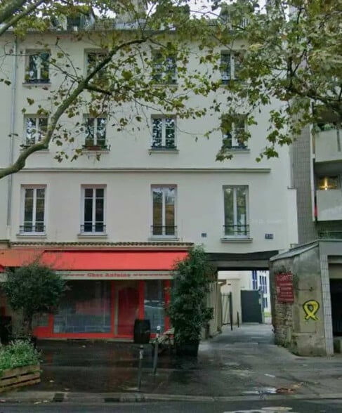 230 Rue Du Faubourg Saint-Antoine, Paris à louer - Photo de l’immeuble – Image 2 sur 11