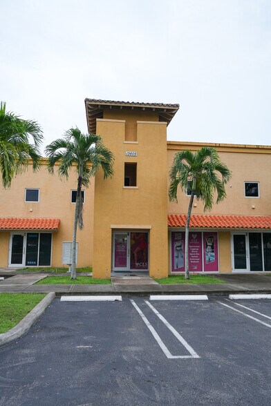 13605 SW 149th Ave, Miami, FL à vendre - Photo de l’immeuble – Image 3 sur 50