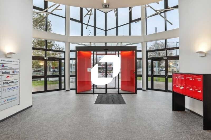 Bureau dans Gennevilliers à louer - Hall d’entrée – Image 2 sur 21