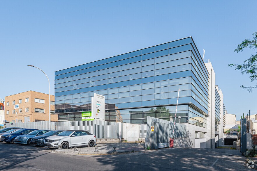 Calle Sepúlveda, 17, Alcobendas, Madrid à louer - Photo de l’immeuble – Image 3 sur 3
