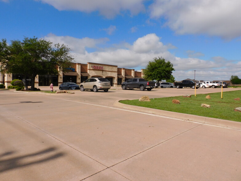 2650 SW Wilshire Blvd, Burleson, TX à louer - Photo de l’immeuble – Image 3 sur 3