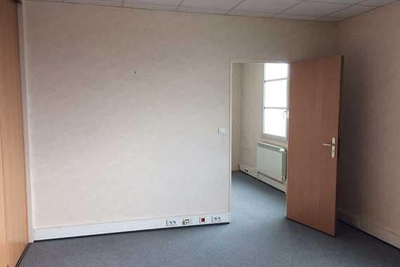 Bureau dans Soissons à louer Photo de l’immeuble– Image 1 sur 3