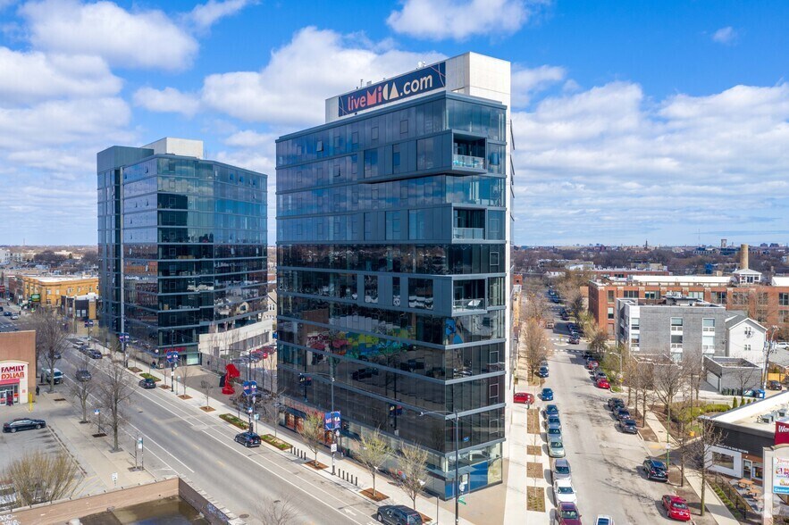 2291 N Milwaukee Ave, Chicago, IL à louer - Photo principale – Image 1 sur 9