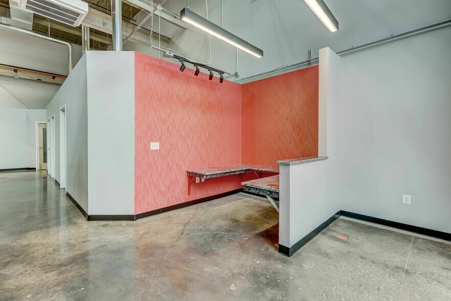4015 Foster Ave, Baltimore, MD à louer - Photo de l’immeuble – Image 2 sur 14