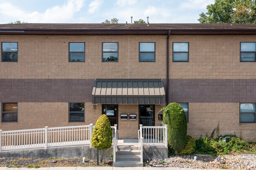 600 Deer Rd, Cherry Hill, NJ à louer - Photo de l’immeuble – Image 3 sur 55