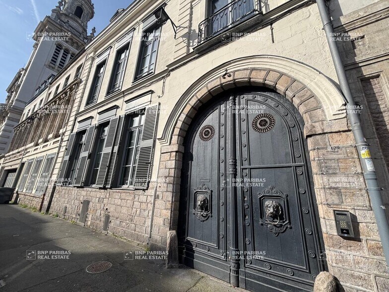 129 Rue Royale, Lille à louer - Photo de l’immeuble – Image 2 sur 10