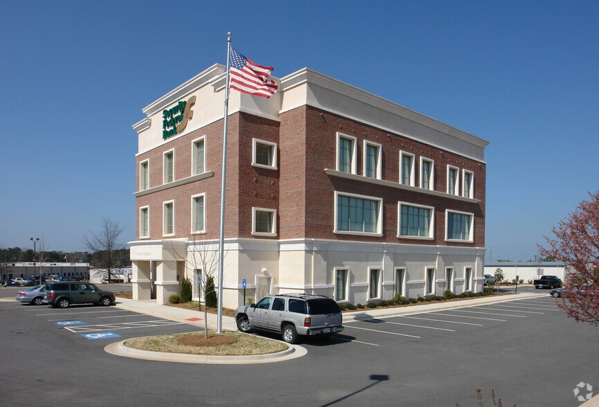 7004 Evans Town Center Blvd, Evans, GA à louer - Photo de l’immeuble – Image 3 sur 4