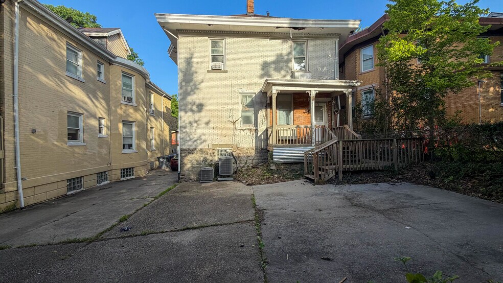 2478 Paris St, Cincinnati, OH à vendre - Photo de l’immeuble – Image 3 sur 41