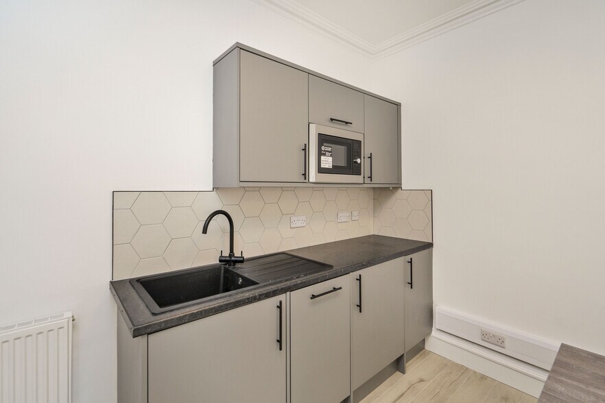 3A Randolph Pl, Edinburgh à louer - Photo de l’immeuble – Image 3 sur 10