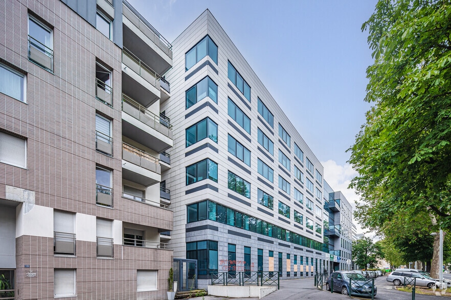 333 Avenue Georges Clemenceau, Nanterre à louer - Photo de l’immeuble – Image 3 sur 3
