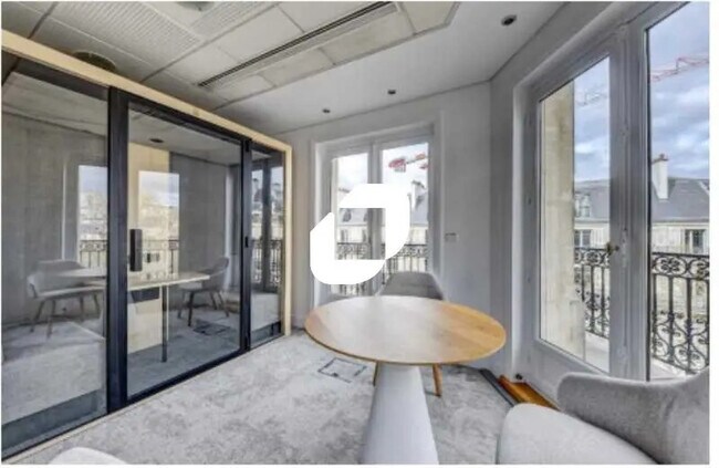 Plus de détails pour 6 Avenue Franklin D. Roosevelt, Paris - Coworking à louer