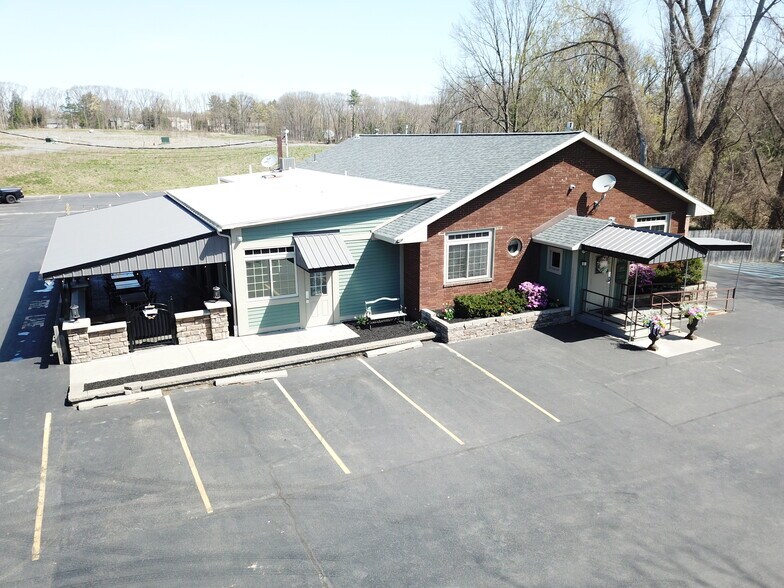 1021 Rt-146, Clifton Park, NY à vendre - Photo de l’immeuble – Image 1 sur 67