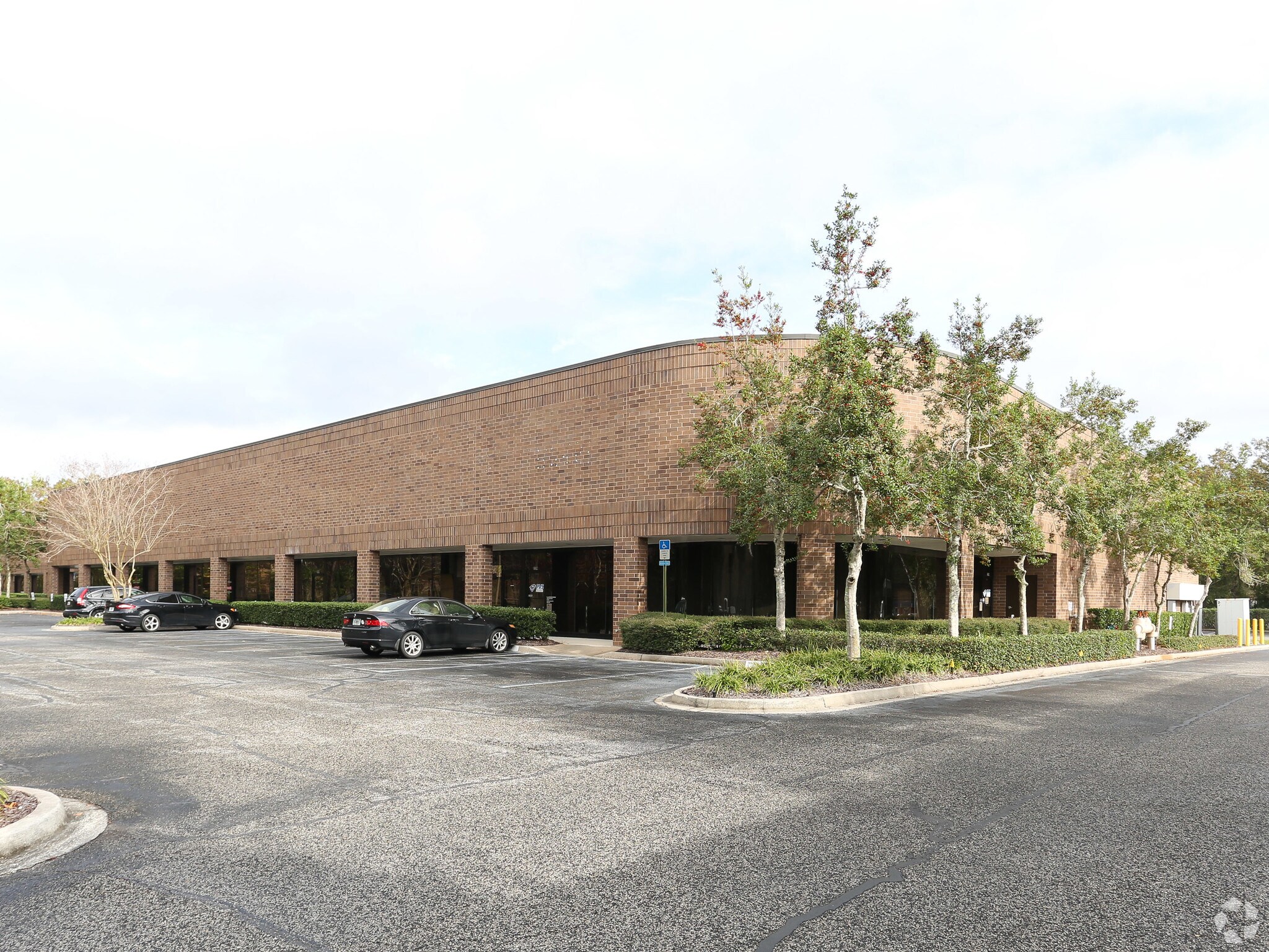 10475 Fortune Pky, Jacksonville, FL à louer Photo de l’immeuble– Image 1 sur 12