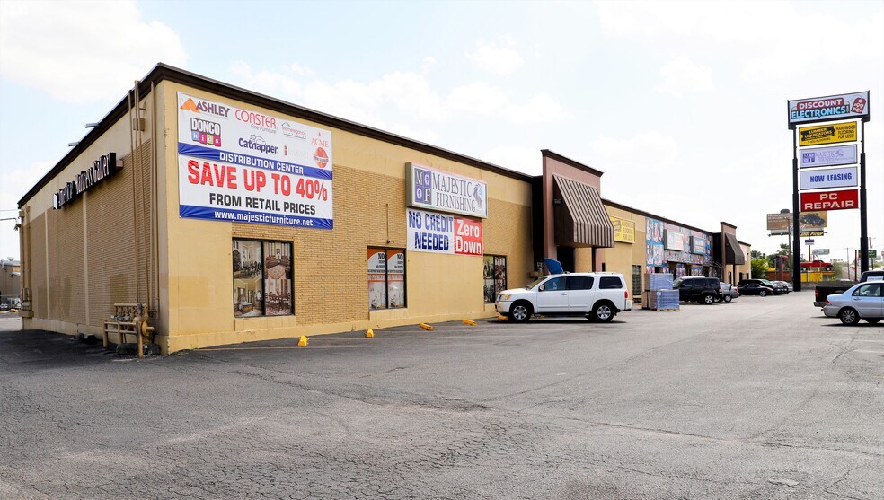 2200-2206 NW Loop 410, San Antonio, TX à louer - Photo de l’immeuble – Image 3 sur 15