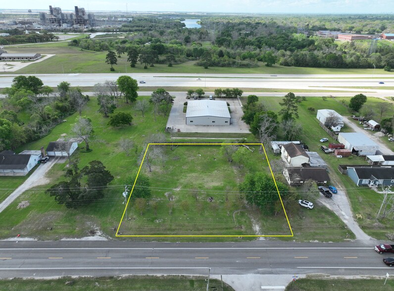 3517 N Alexander Dr, Baytown, TX à vendre - Photo principale – Image 1 sur 3