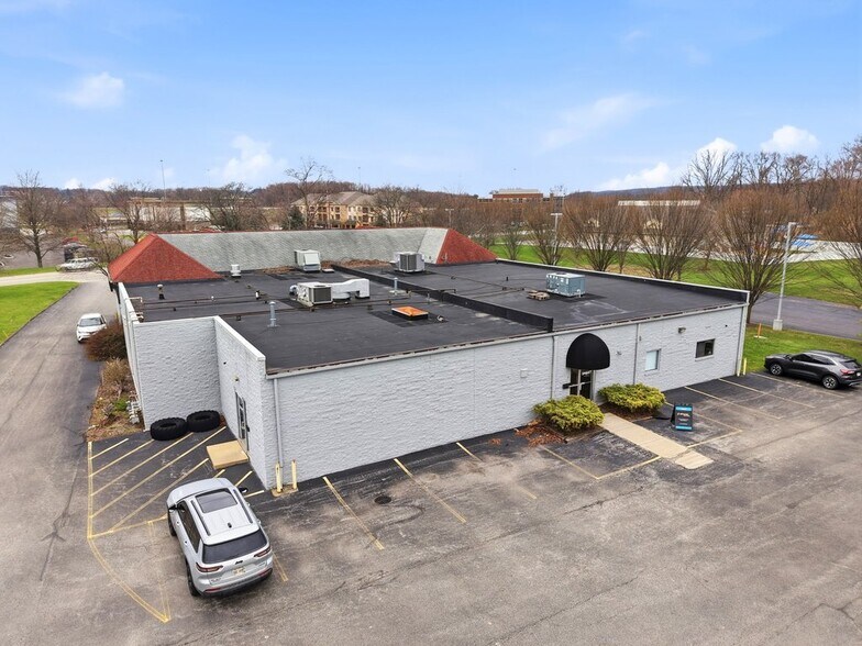 81-87 Springside Dr, Akron, OH à louer - Photo de l’immeuble – Image 3 sur 30