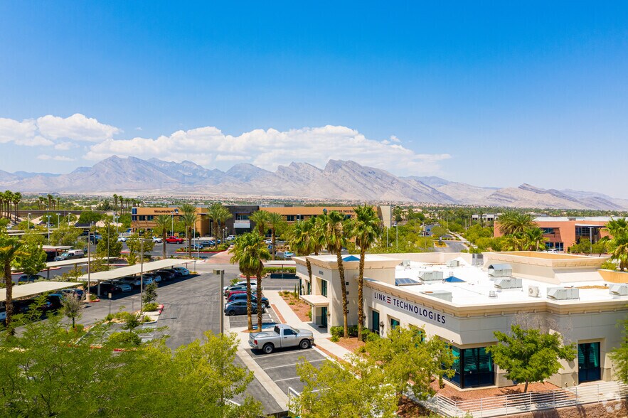 9505 Hillwood Dr, Las Vegas, NV à louer - Aérien – Image 3 sur 3