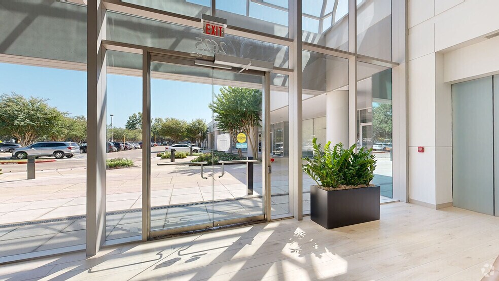 2525 Bay Area Blvd, Houston, TX à louer - Numérisation 3D Matterport – Image 3 sur 42