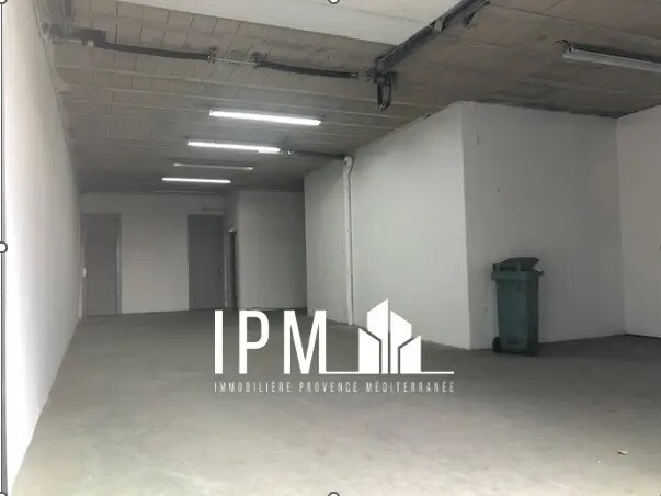 Plus de détails pour 1 Avenue Jean Jaures, Les Pennes-Mirabeau - Local d'activités à louer
